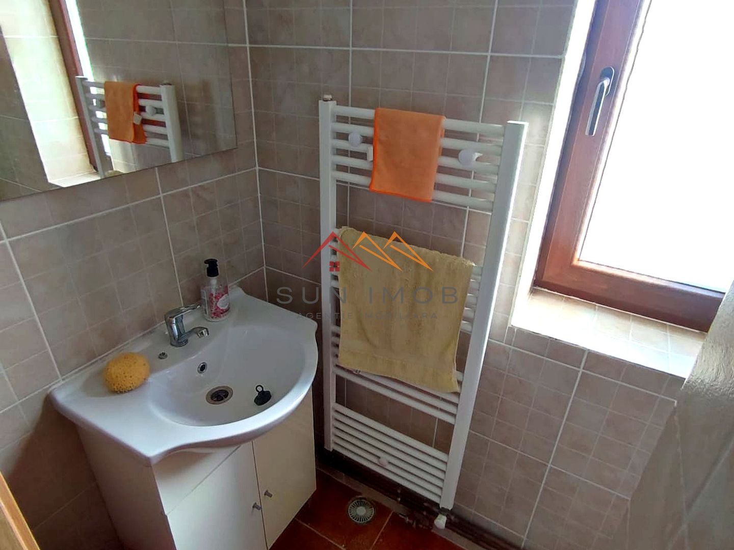 ÎNCHIRIERE CASĂ | CORNU | 2 DORMITOARE | TEREN 900 MP | 600 EUR/LUNĂ - Poză 15