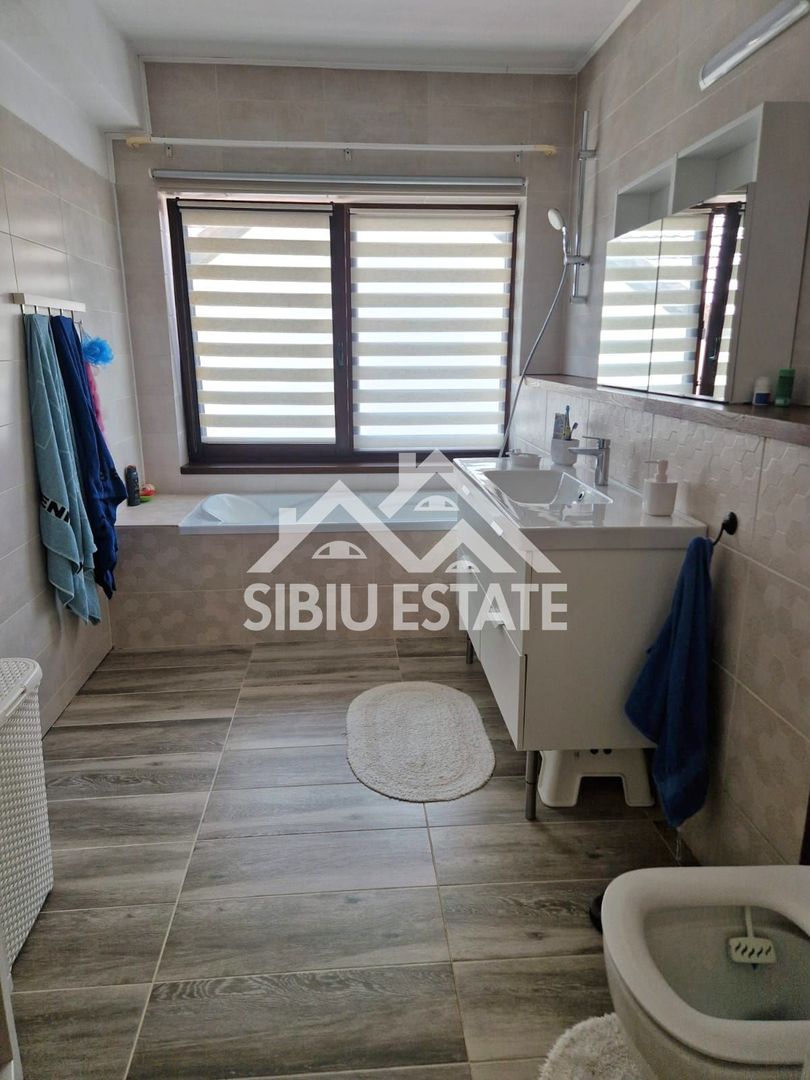 Casa individuala in Cartierul Primaverii Sibiu - Poză 13