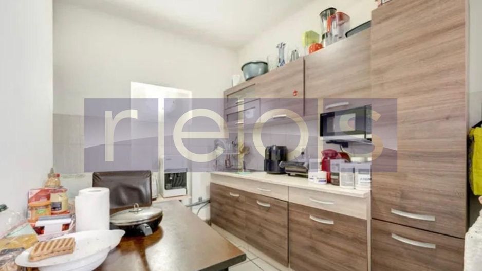 CASA  8 CAMERE | ZONA  STEFAN CEL MARE - Poză 4