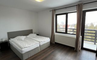 Vila / Hotel de vânzare în Păltiniș - Poză 8