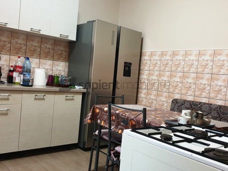 Casa cu 3 cam.in zona ultracentrala - Poză 3