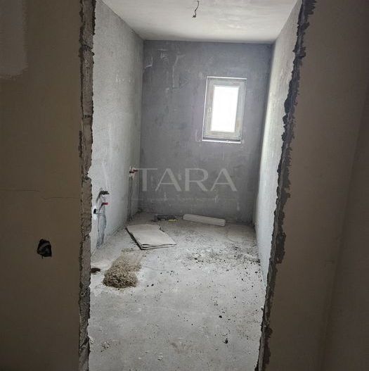 Apartament cu 3 camere decomandat in Floresti. - Poză 3