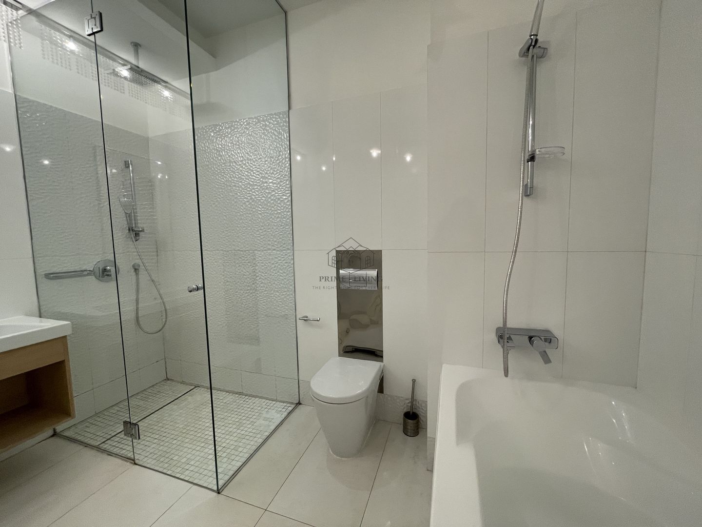 APARTAMENT CU 4 DORMITOARE DEOSEBIT LA INCHIRIERE LANGA PARC KISELEFF - Poză 19