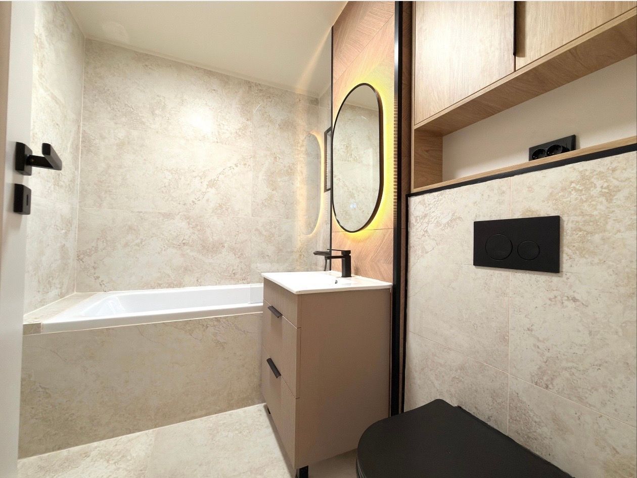 Apartament superfinisat | la cheie | bloc reabilitat | Primãverii - Poză 5