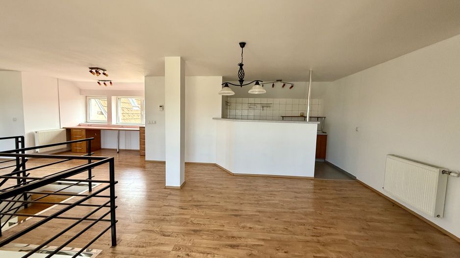 APARTAMENT DECOMANDAT - Poză 2