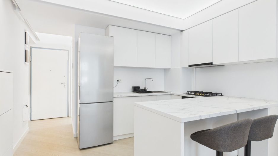 Vand Apartament 2 camere Cortina North - mobilat si utilat - Poză 3