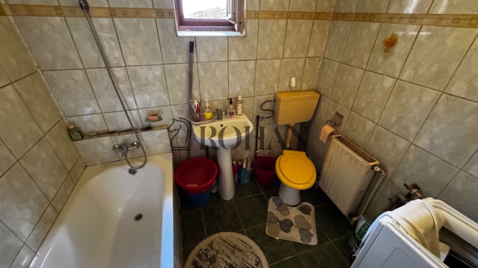 Casă cu teren 700 mp, aproape de centru – Alba Iulia - Poză 14
