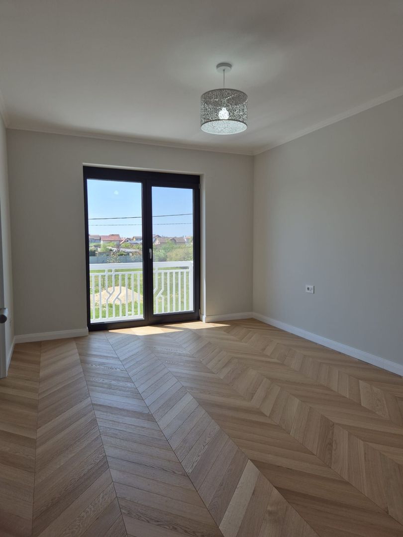 Locuinta individuala cu garaj si teren de 1000mp - Poză 23