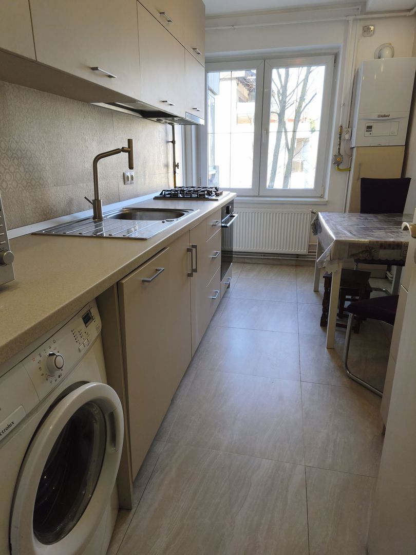 Apartament 4 camere | 2 băi | zona Cornișa parter inalt - Poză 6