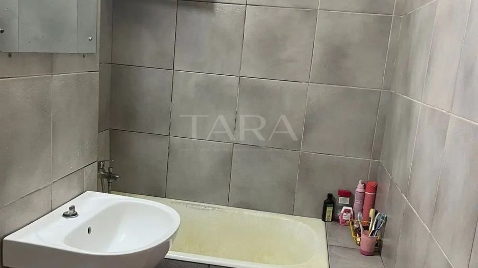 Apartament cu 2 camere – parter, zonă liniștită. - Poză 3