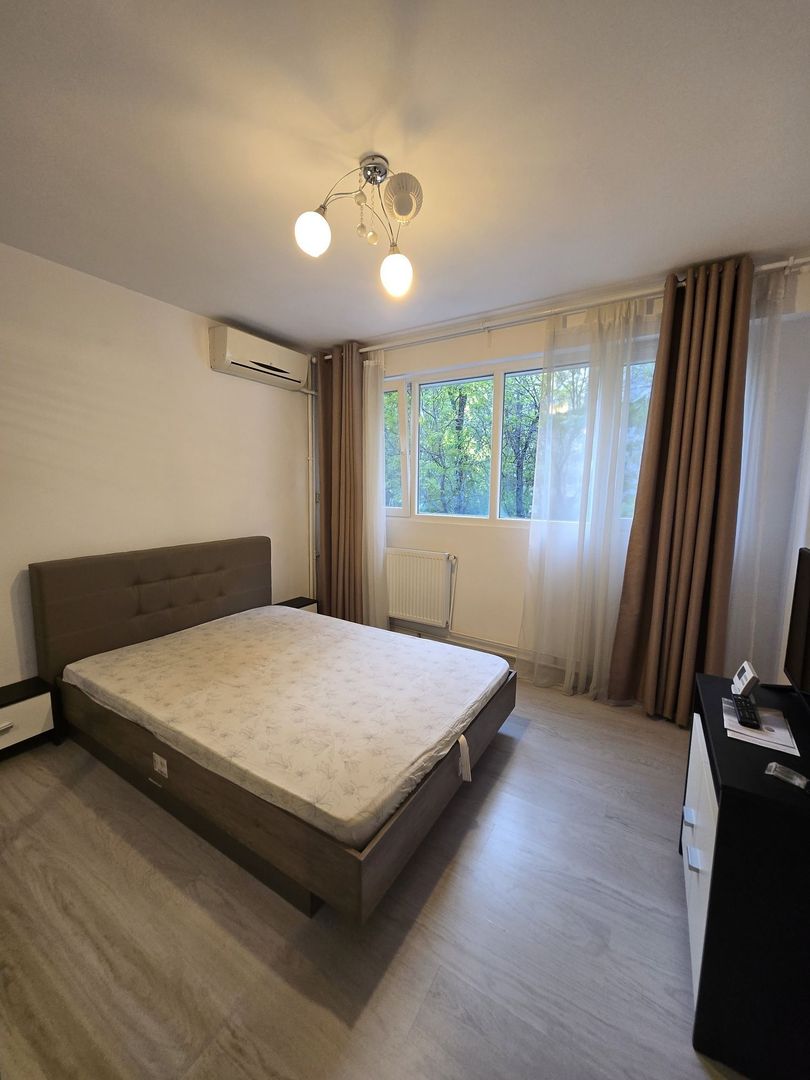 Apartament 2 camere de inchiriat, mobilat, Plaza Romania Mall - Poză 3