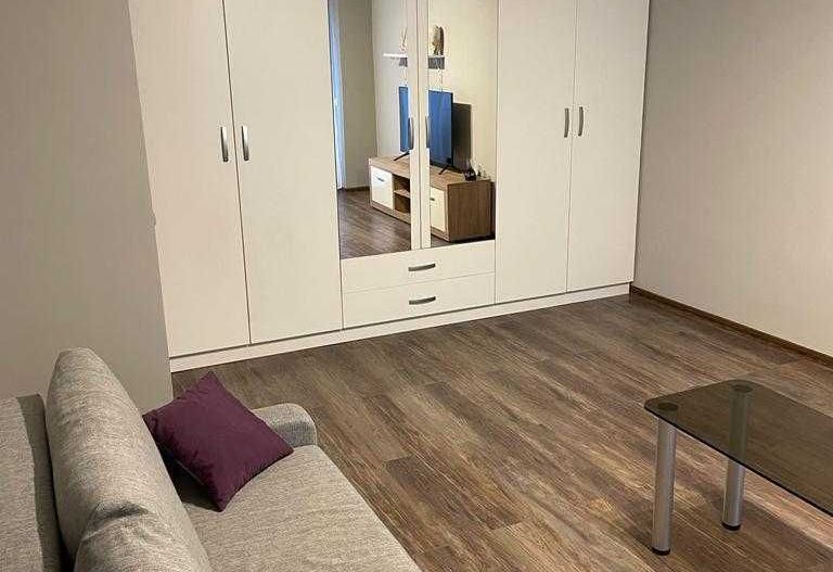 Garsonieră decomandată de închiriat Piața Sudului-Olteniței - Poză 1