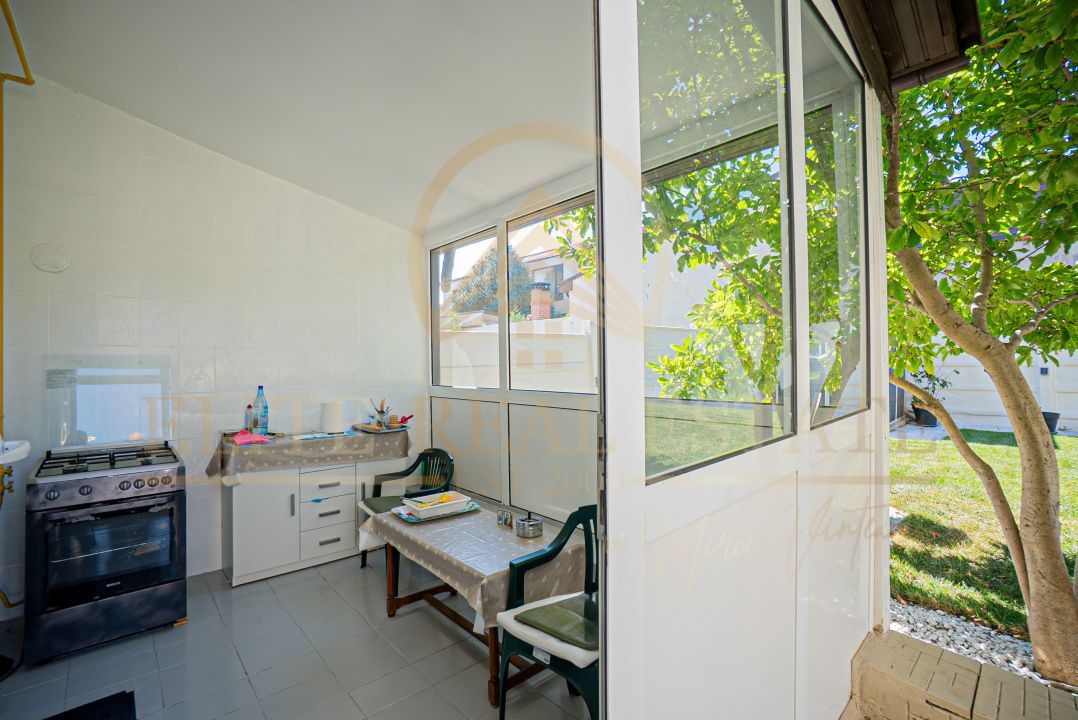Ovidiu Sud - Zona premium - Vila impozanta, curte mare, garaj, terasa! - Poză 46