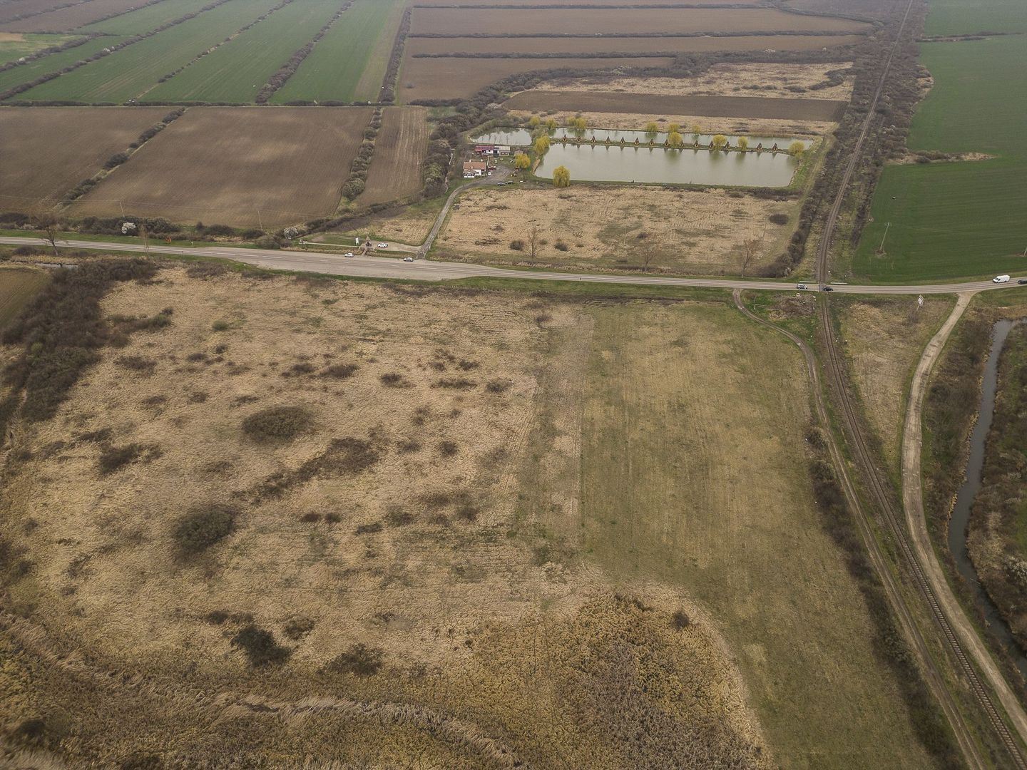 Teren extravilan in Ineu - Poză 10