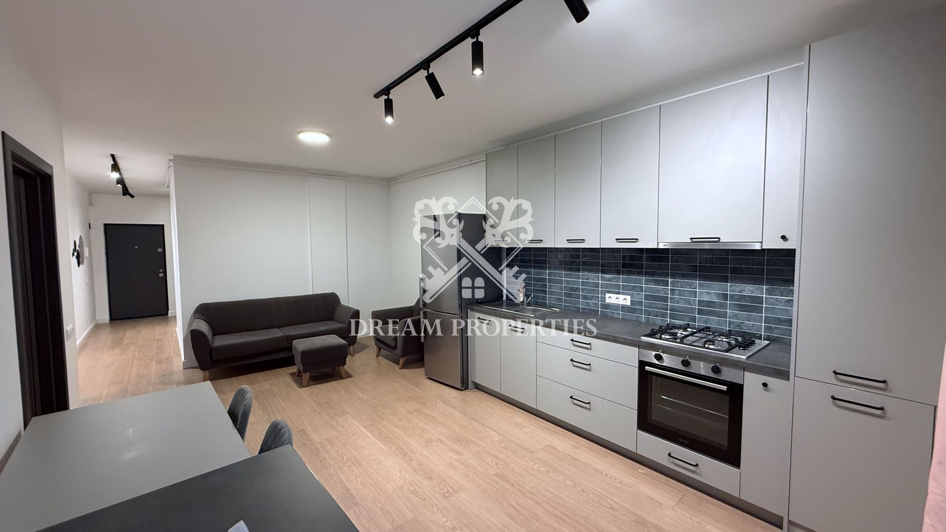 Apartament de închiriat, balcon, parcare, zona centrala Apahida - Poză 1