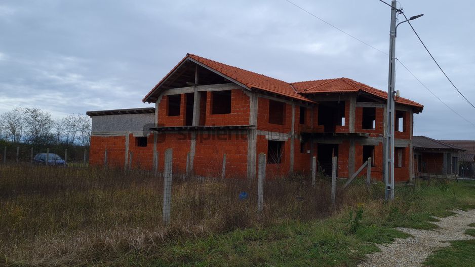 SAPIENT IMOBILIARE - DE VÂNZARE CASĂ 7 CAMERE (LA ROȘU) LOC. LEȘ - Poză 1