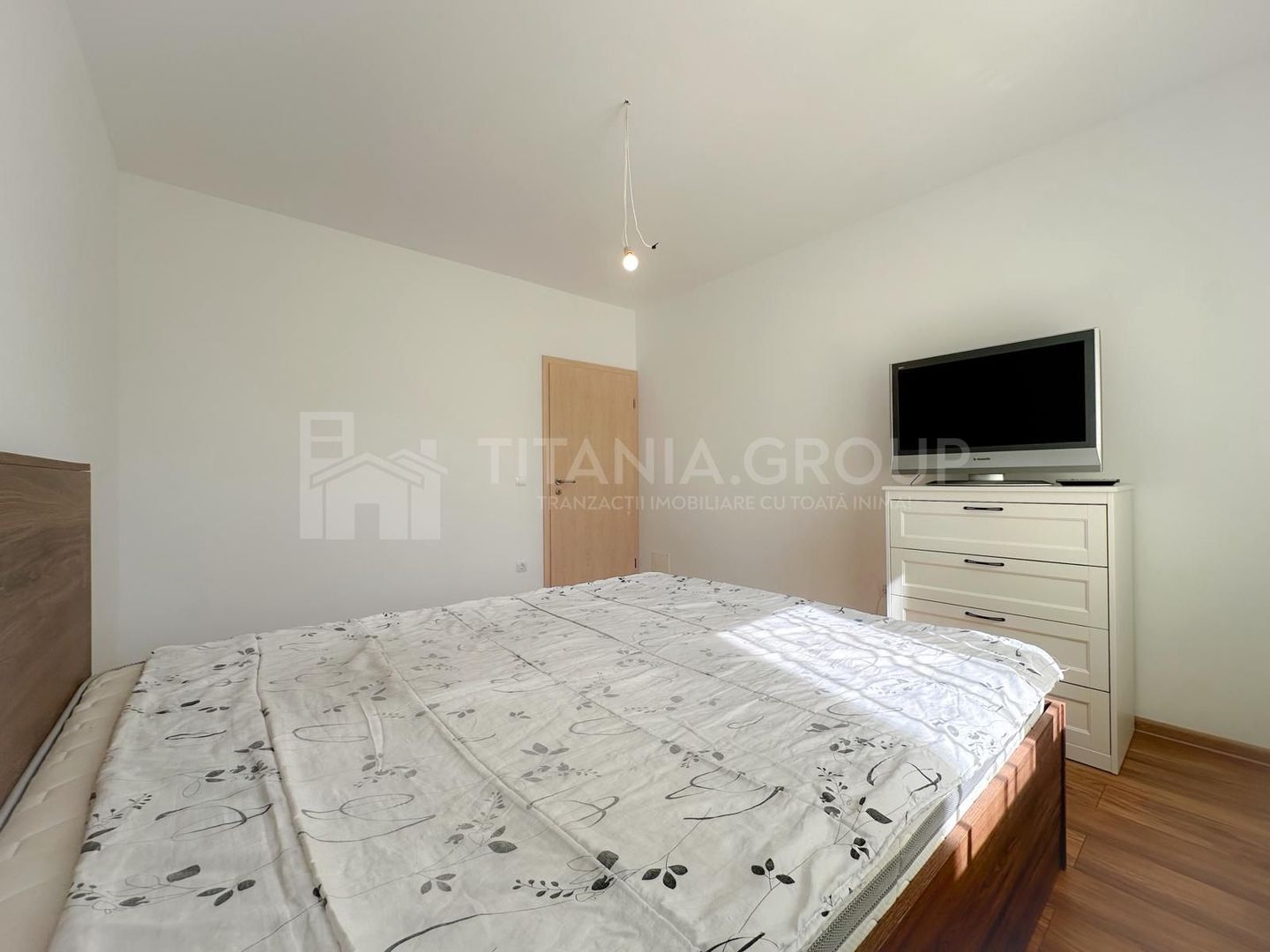 Apartament 2 camere,  decomandat, 2 locuri parcare, Tractorul - Poză 3