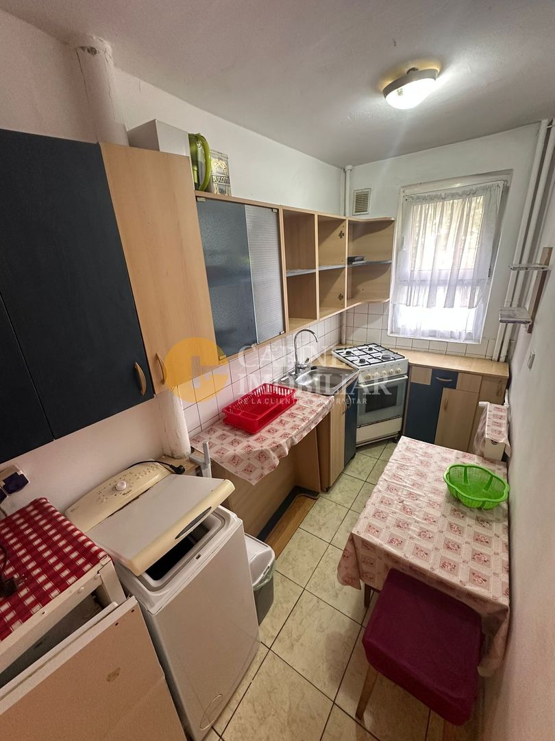 PODU ROS - 2 CAMERE - ETAJUL 2 - MOBILAT SI UTILAT - Poză 5