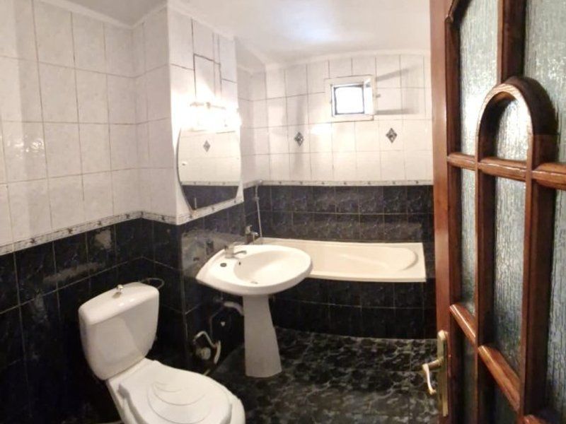 Apartament cu 4 camere, 95 mp utili, pretabil birou, cu garaj, in zona Girocului - Poză 6