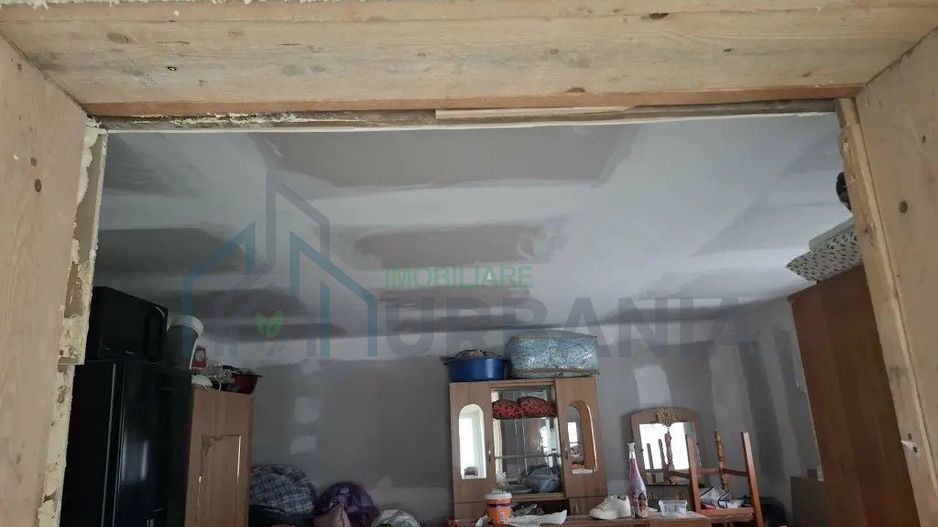 Casă de vânzare în comuna Tansa, județul Iași – 3 camere, parțial renovată - Poză 3