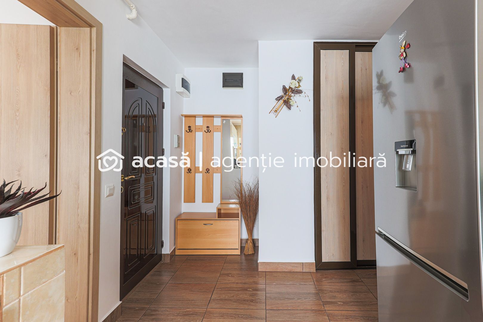 Rezervat De vânzare apartament spațios cu 2 camere decomandat etaj 3 - Poză 7