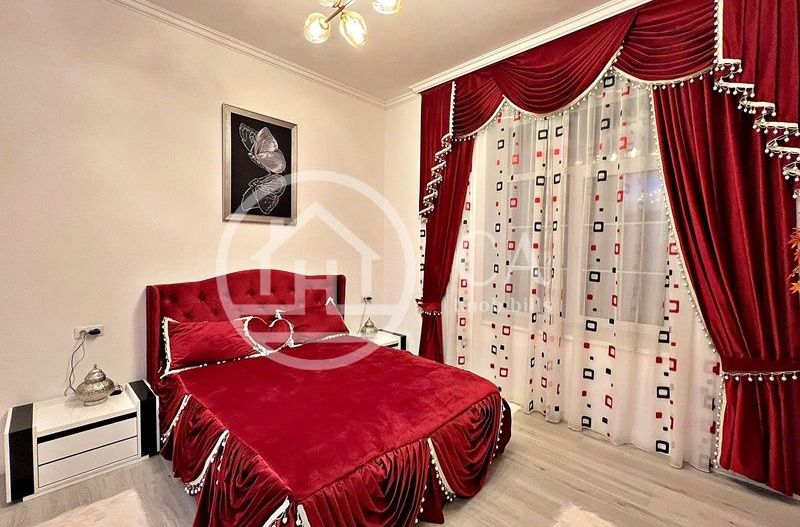 Apartament de vânzare cu 3 camere în zona centrală, Oradea - Poză 10