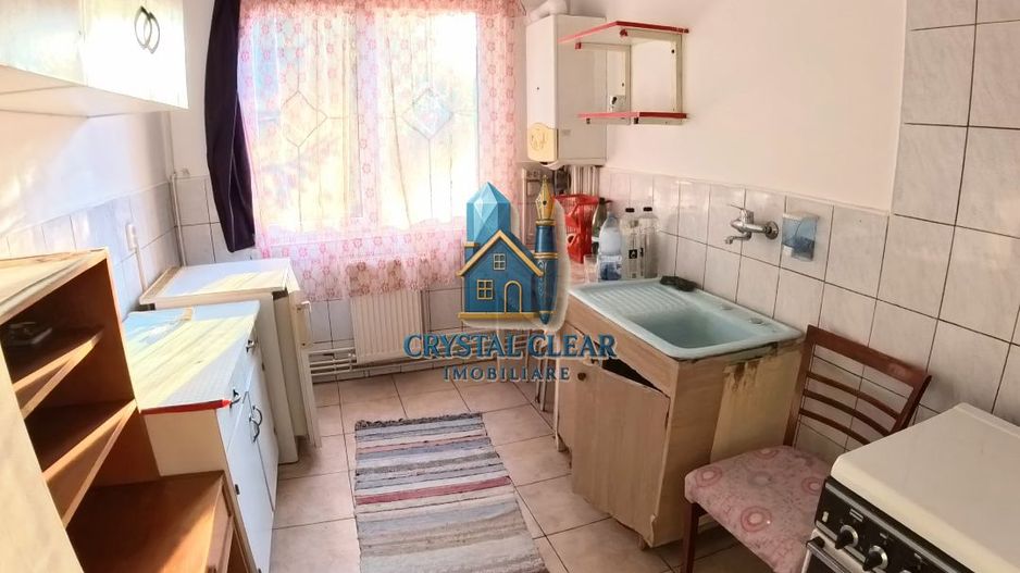 Apartament 2 camere, cartierul Aleea Carpați, zona Darina - Poză 6