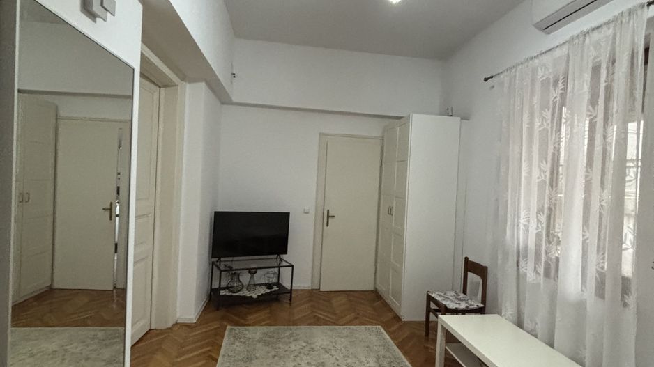 Apartament 3 camere la curte - Poză 5