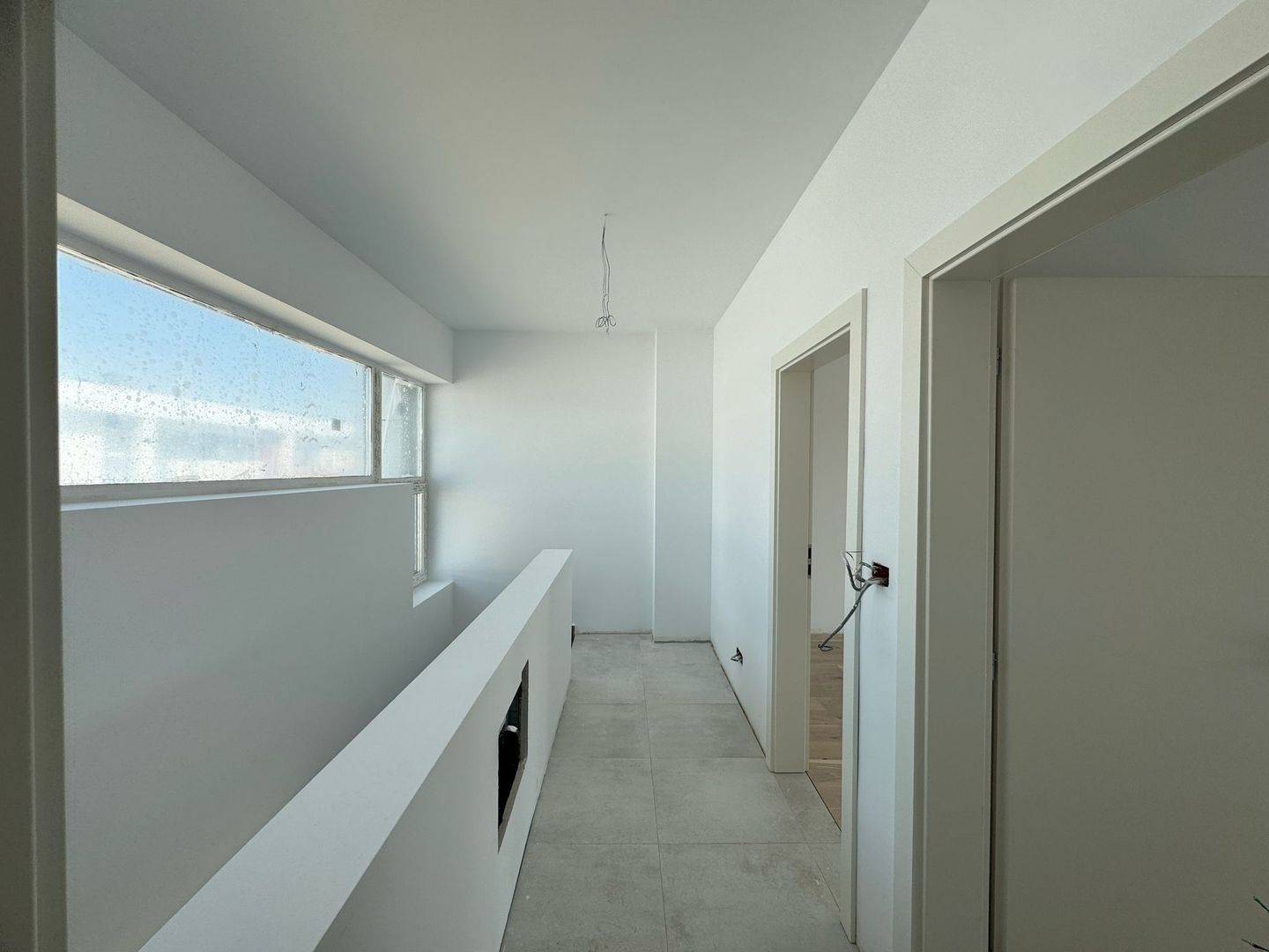 Townhouse modern cu grădină privată într-un cartier verde și sigur - Poză 7