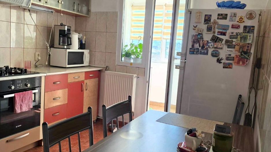 3 camere spatios, luminos 2 bai Transilvaniei - Poză 12