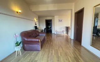 Casa eleganta si luminoasa, situata in zona de case - Mehala - Poză 28