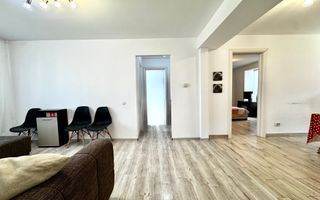 Apartament 4 camere, spațios, in zona Centralǎ- Piața Mǎrǎști - Poză 2