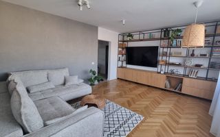 Apartament cu 3 camere decomandat cf sporit in Andrei Muresanu - Poză 1