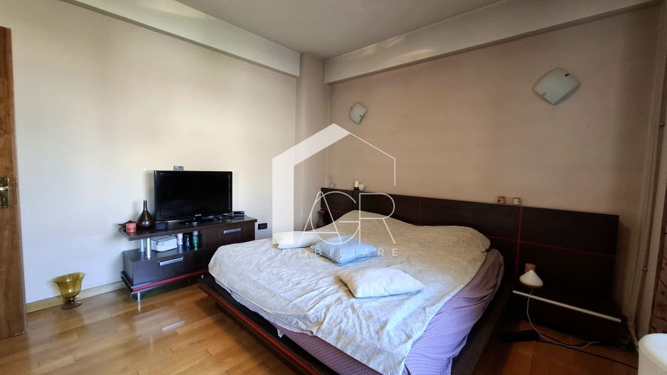 Apartament cu 4 camere, decomandat, zona Democratiei - Poză 10