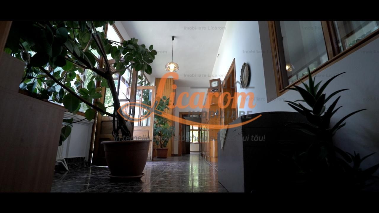 Oferta Conac boieresc P+M,teren 20400 mp - Poză 2