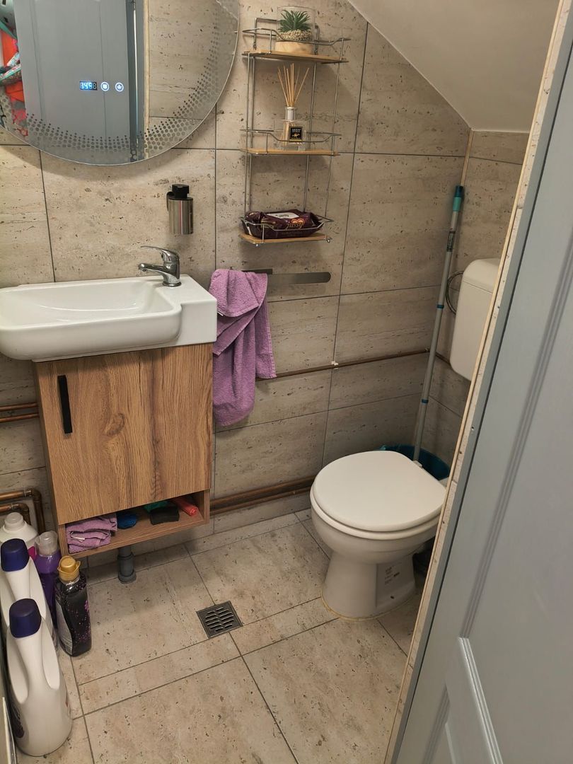 Casa in cartierul Nufarul - Poză 9