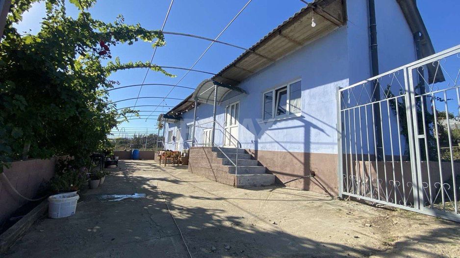 Proprietate cu casă, teren, sere și sistem de irigare – 15 min de Orhei - Poză 8