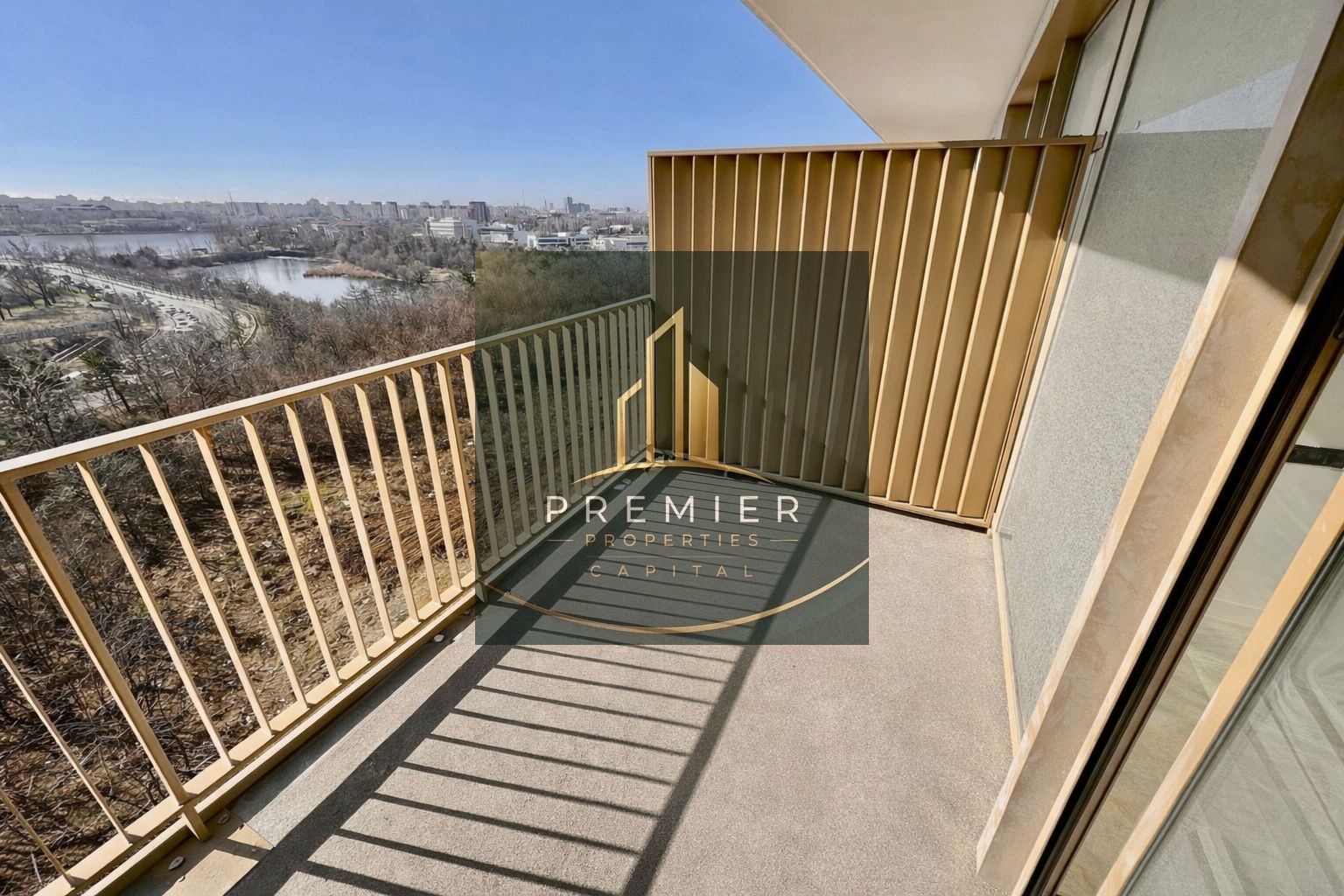 Oferta Aprilie One high district et 8 vedere libera - Poză 1