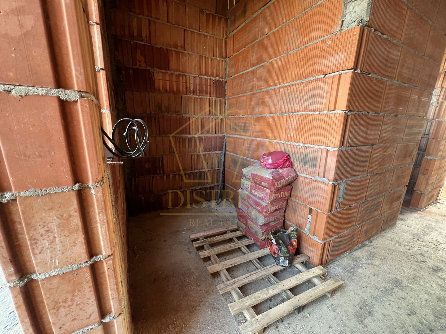 Duplex superb cu 4 camere despartit prin garaj | Chisoda | Pasha Garden - Poză 3