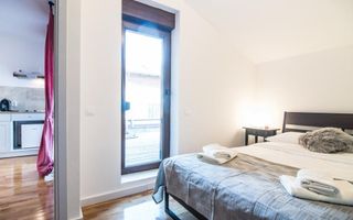 Vanzare Duplex, 214 mp, teren 300 mp, Europa - Poză 11