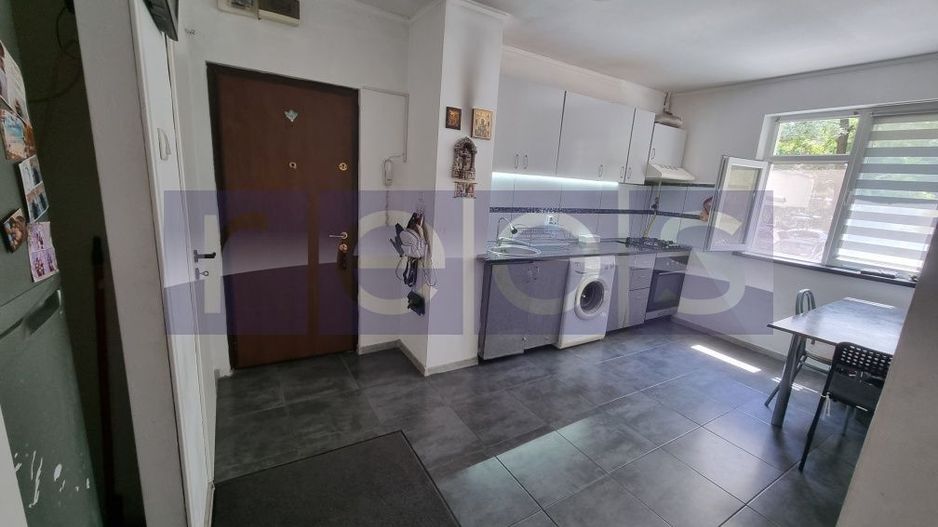 VANZARE 3 CAMERE DECOMANDAT - PARCARE - 2 BALCOANE -VITAN - Poză 7