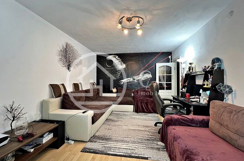 Apartament de vânzare cu 3 camere în zona Ioșia, Oradea - Poză 2