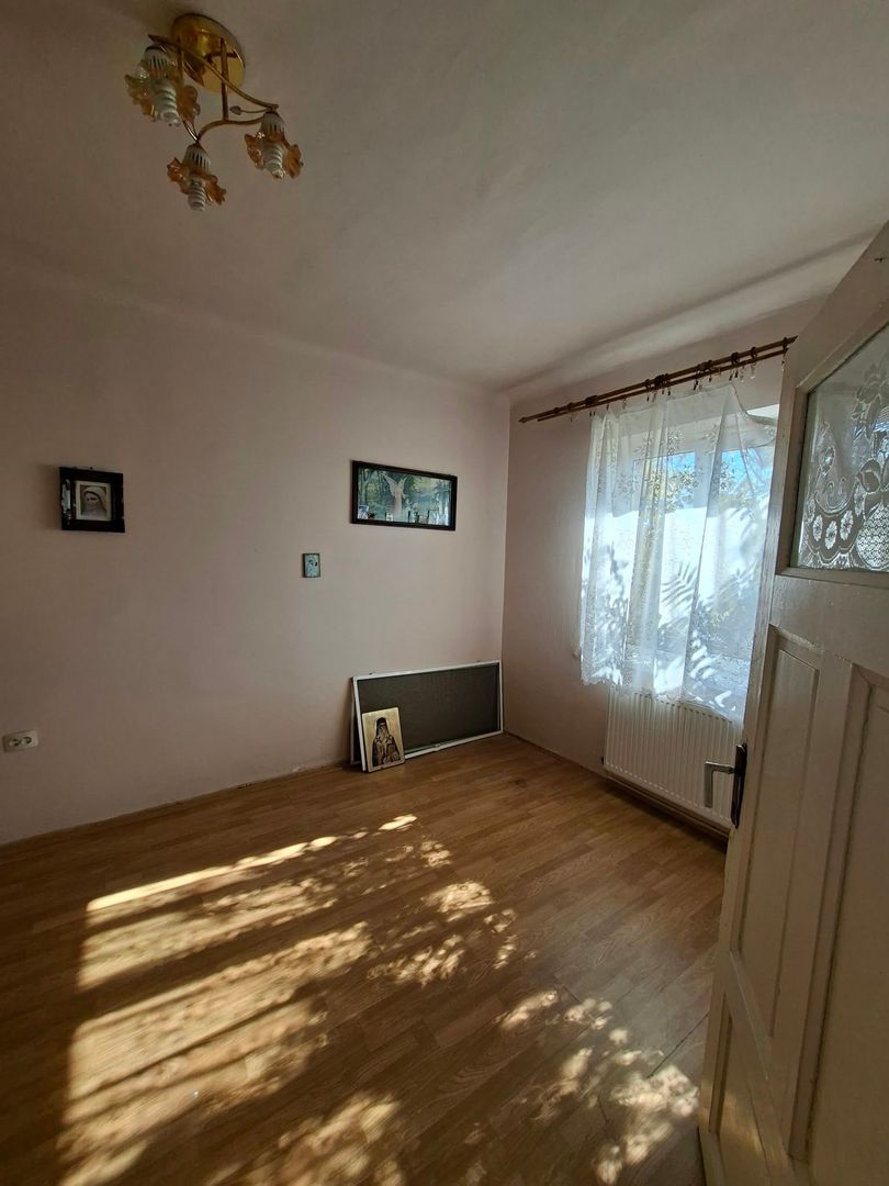 Apartament 2 camere la casa in imobil cu 2 apartamente - Poză 7