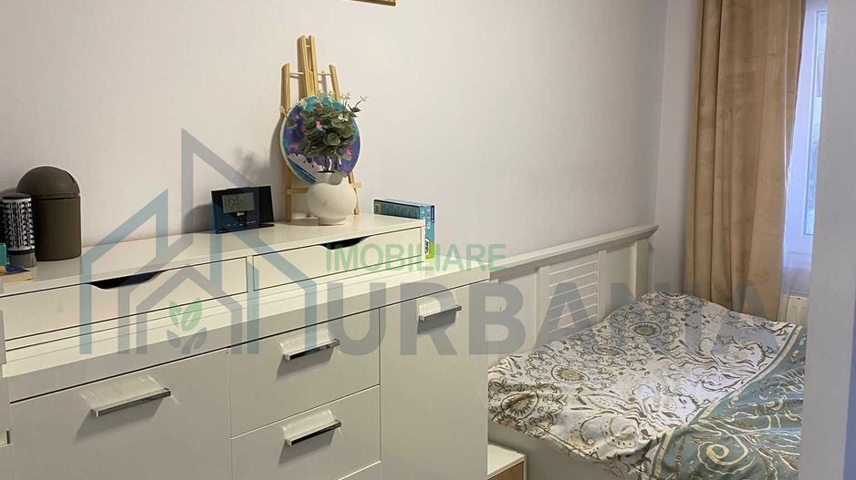 P.F vand apartament cu 4 camere in Nicolina - Poză 6