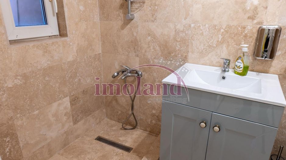 Casa individuala de vanzare 5 camere Dacia - Poză 10