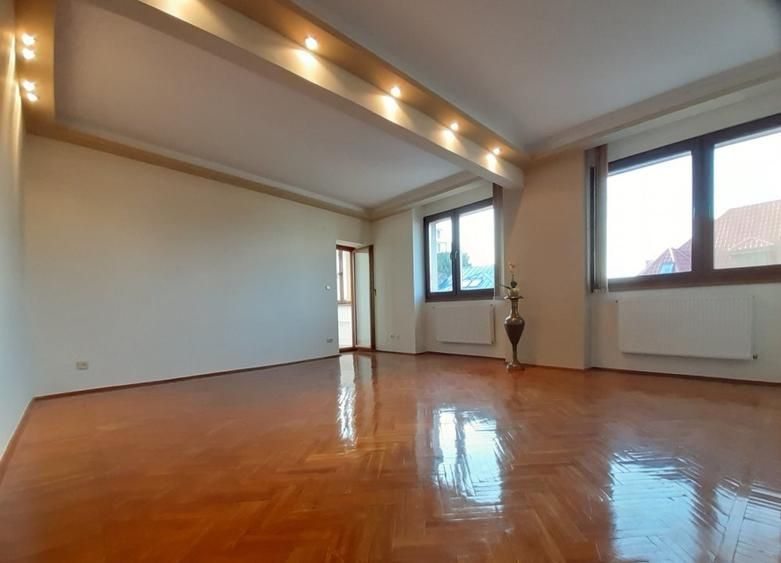 De vânzare: apartament 3 camere  Duplex - Grădina Botanică - garaj - Poză 2