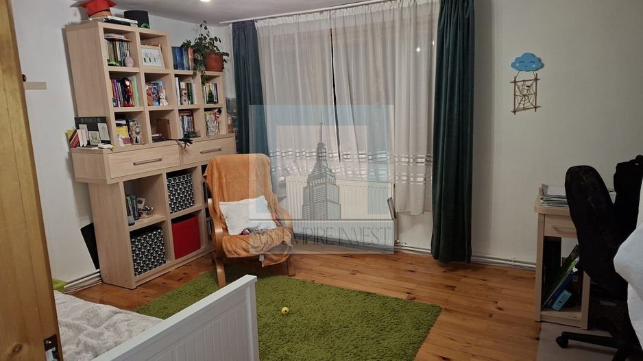 Casă/Vila de vânzare/ zona Sacele - Poză 13