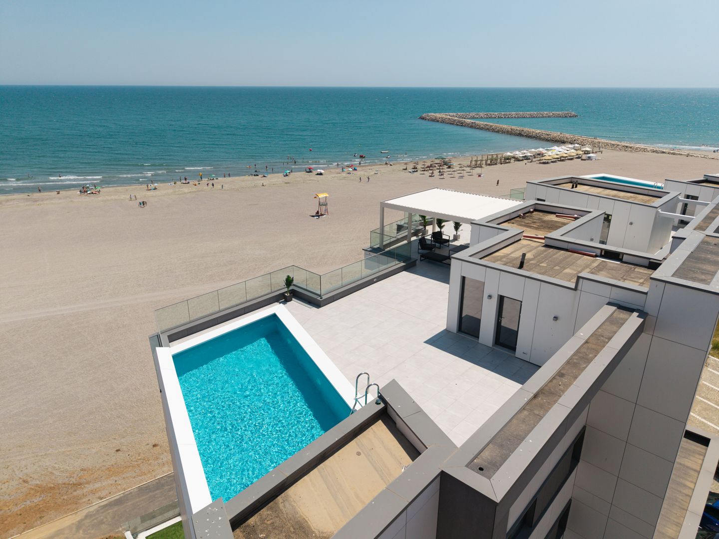 PENTHOUSE CU PISCINA, VEDERE PANORAMICA LA MARE/FALEZA OLIMP - Poză 3
