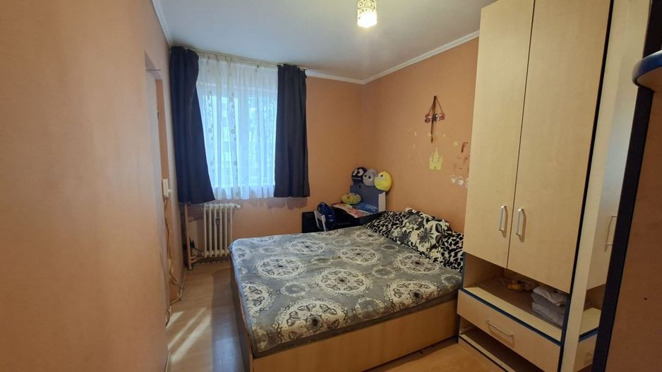 Apartament de 2 camere Pitești et.1 zona Piață Razboeni! - Poză 2