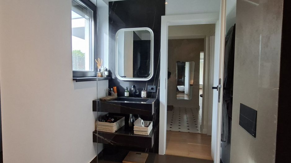 Casa mobilata si utilata cu teren de 432mp - Poză 19